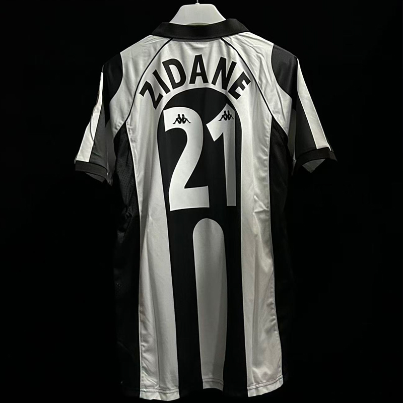 1997-1998 Juventus Home Jersey