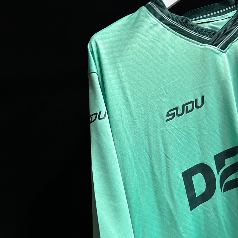 2025-2026 Wolves Away Jersey