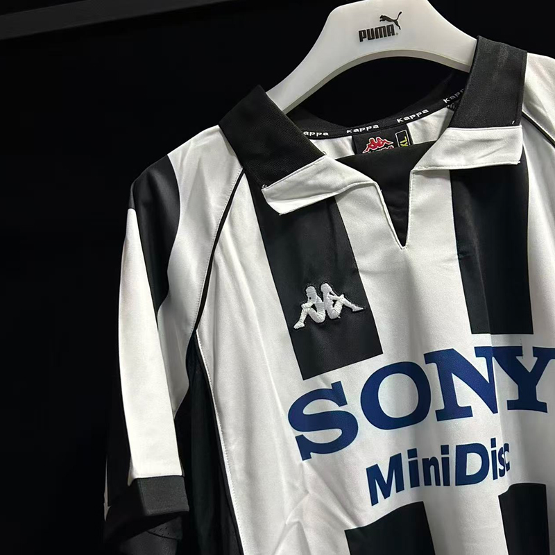1997-1998 Juventus Home Jersey