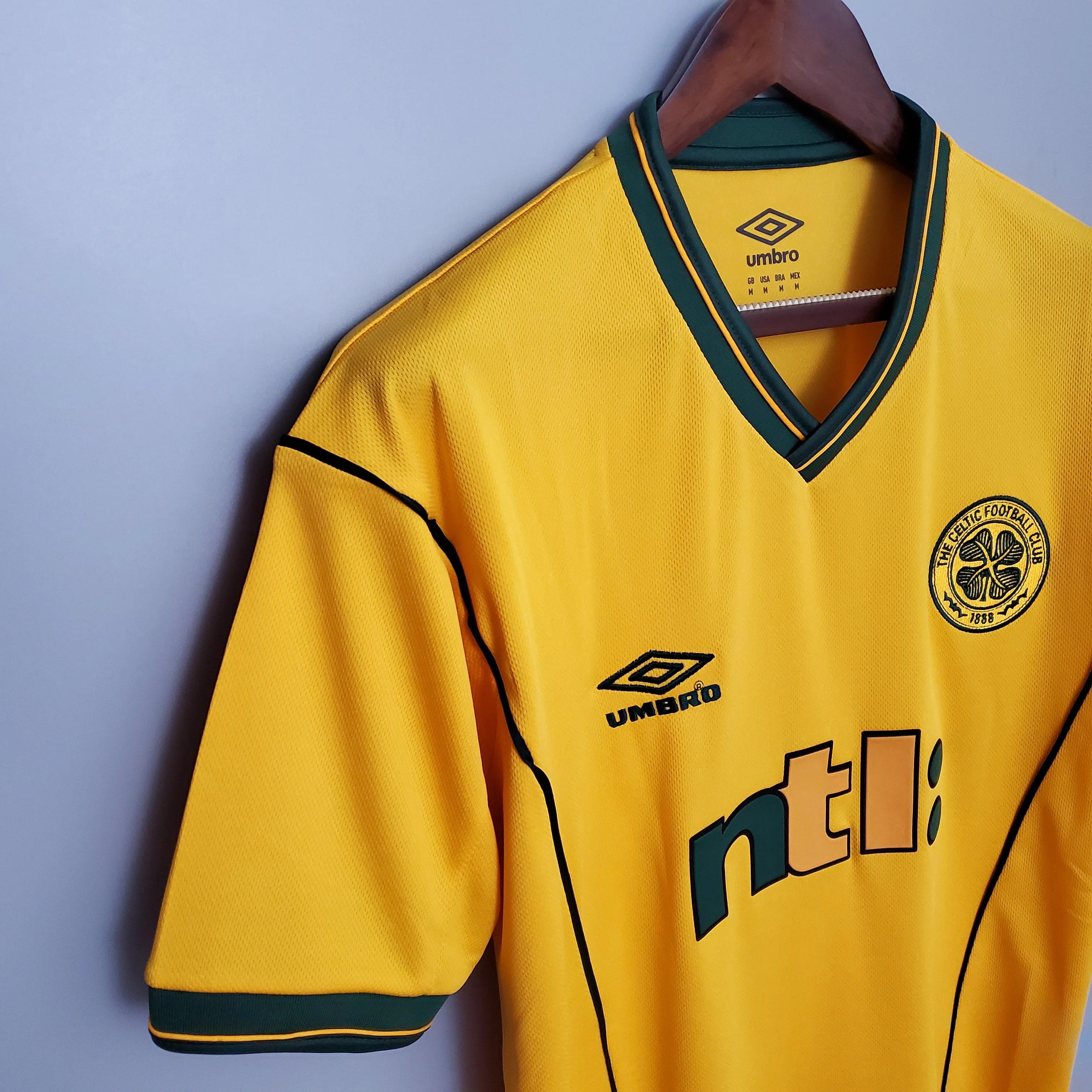 CELTIC 2001 - 2002 AWAY JERSEY