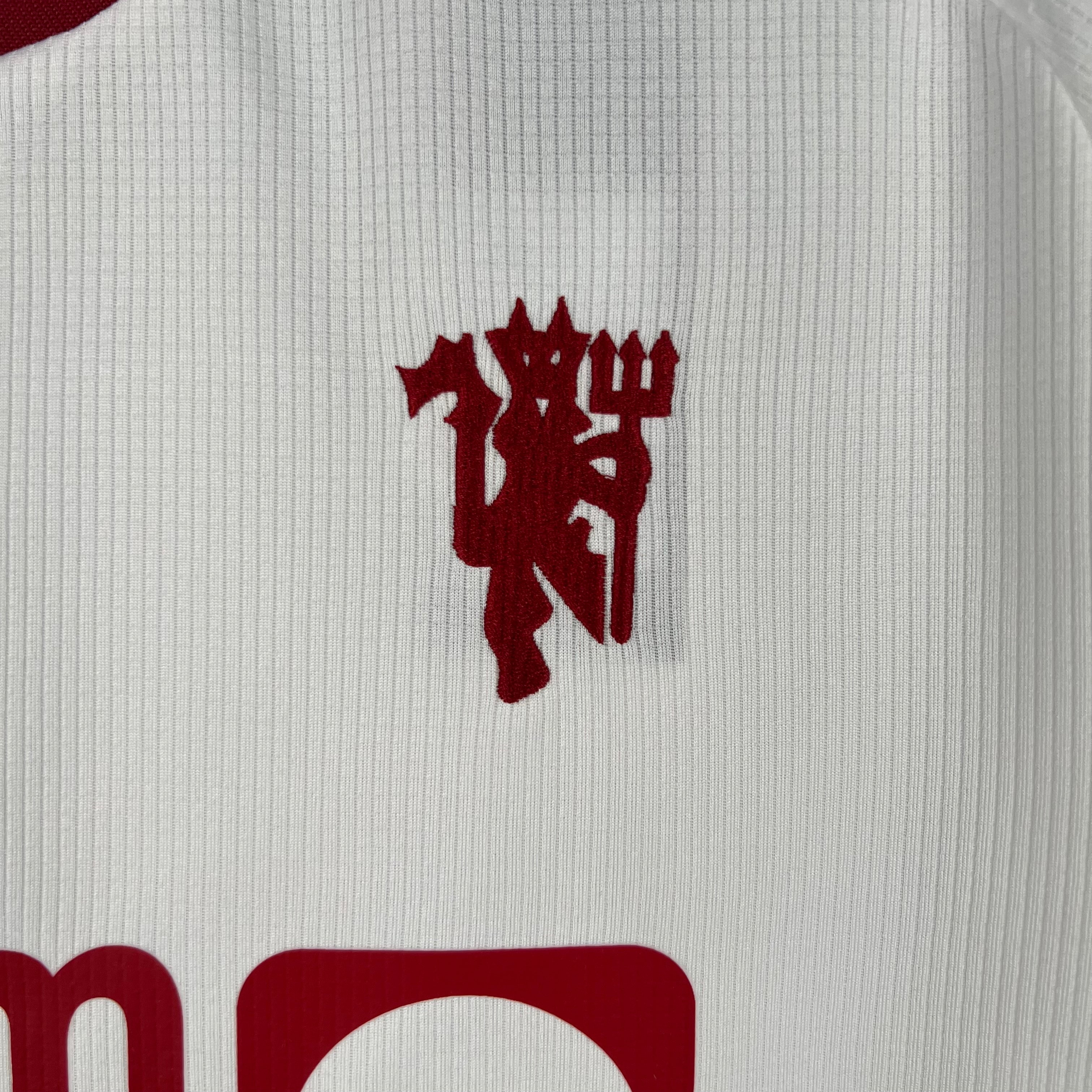 MANCHESTER UNITED 2023 - 2024 THIRD JERSEY