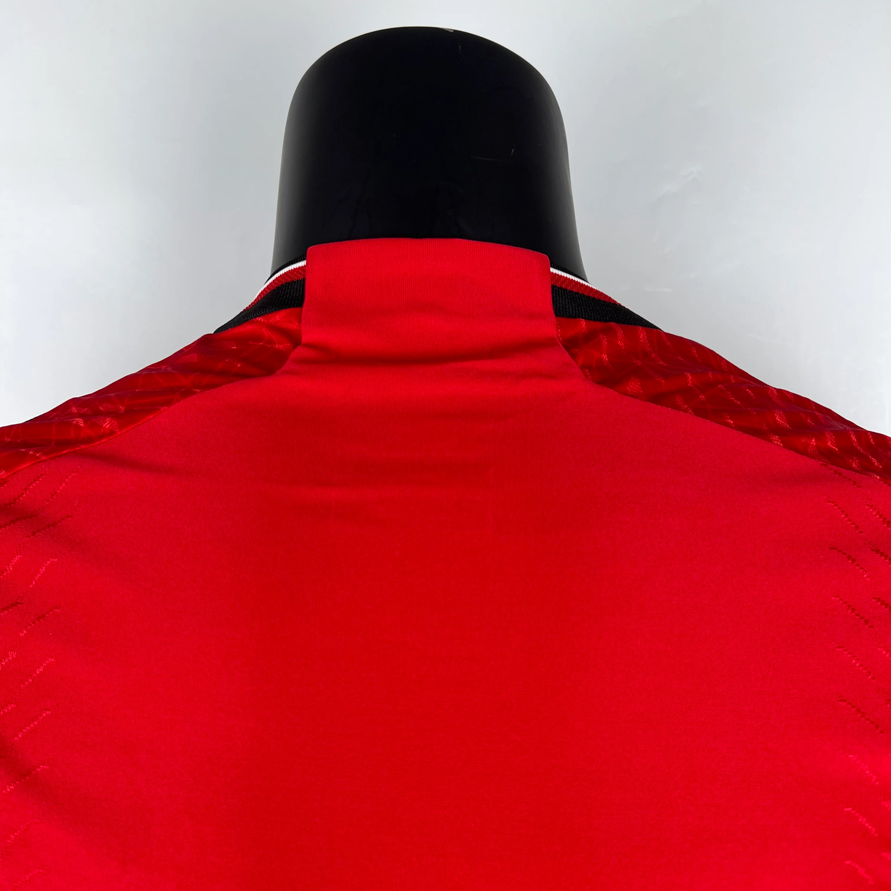 MANCHESTER UNITED 2023 - 2024 HOME JERSEY PLAYER EDITION