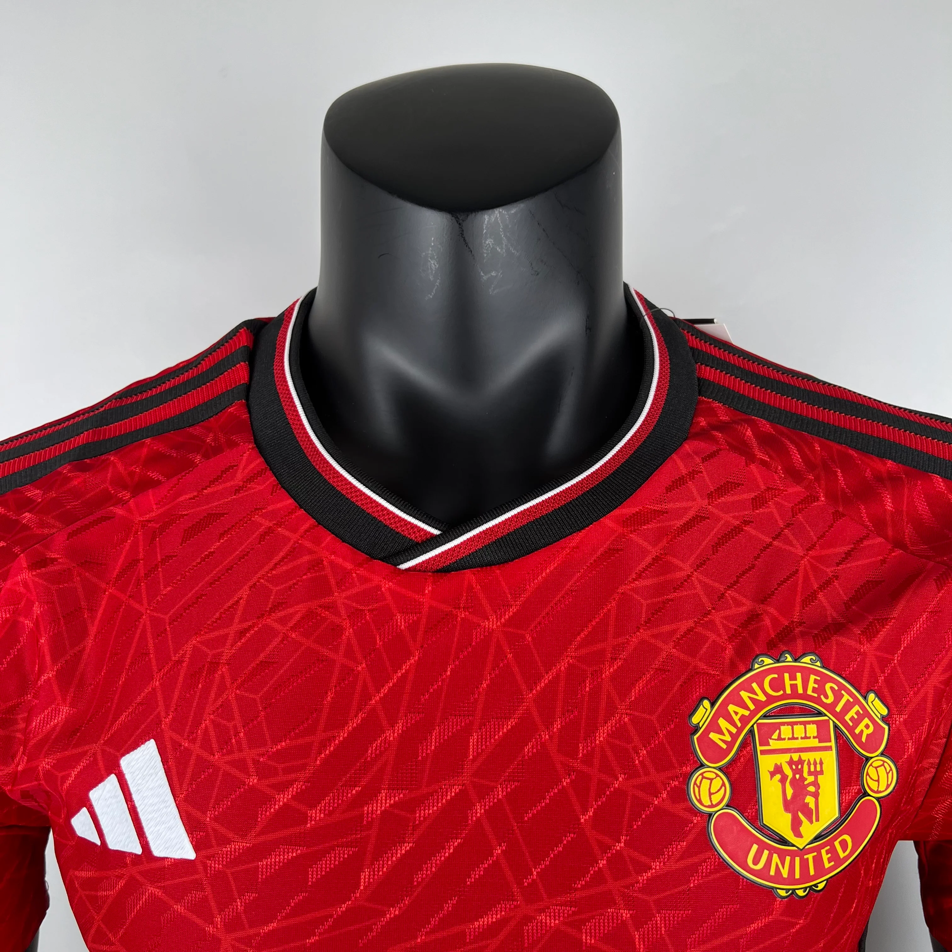 MANCHESTER UNITED 2023 - 2024 HOME JERSEY PLAYER EDITION