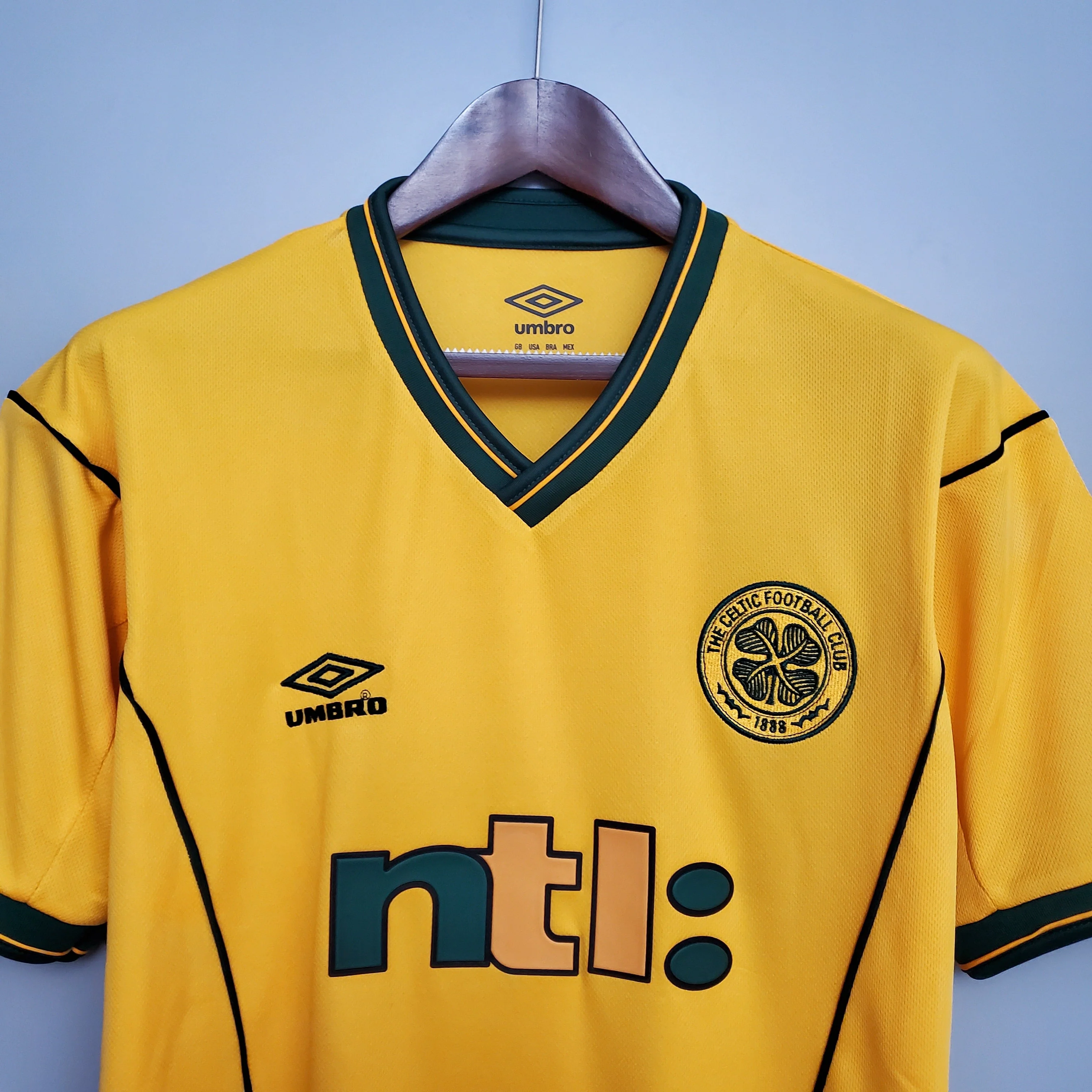 CELTIC 2001 - 2002 AWAY JERSEY