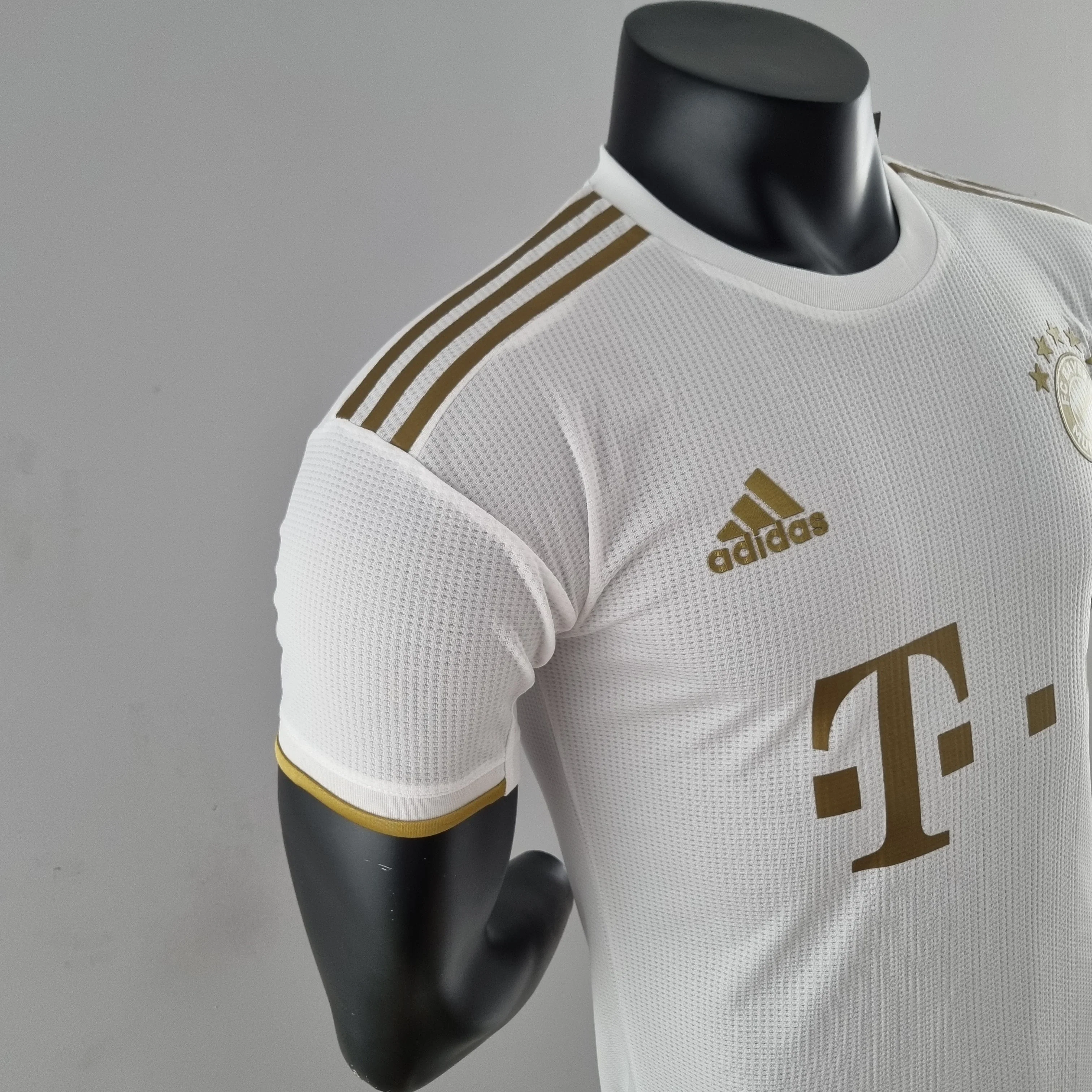 BAYERN MÜNCHEN 2022 - 2023 AWAY JERSEY
