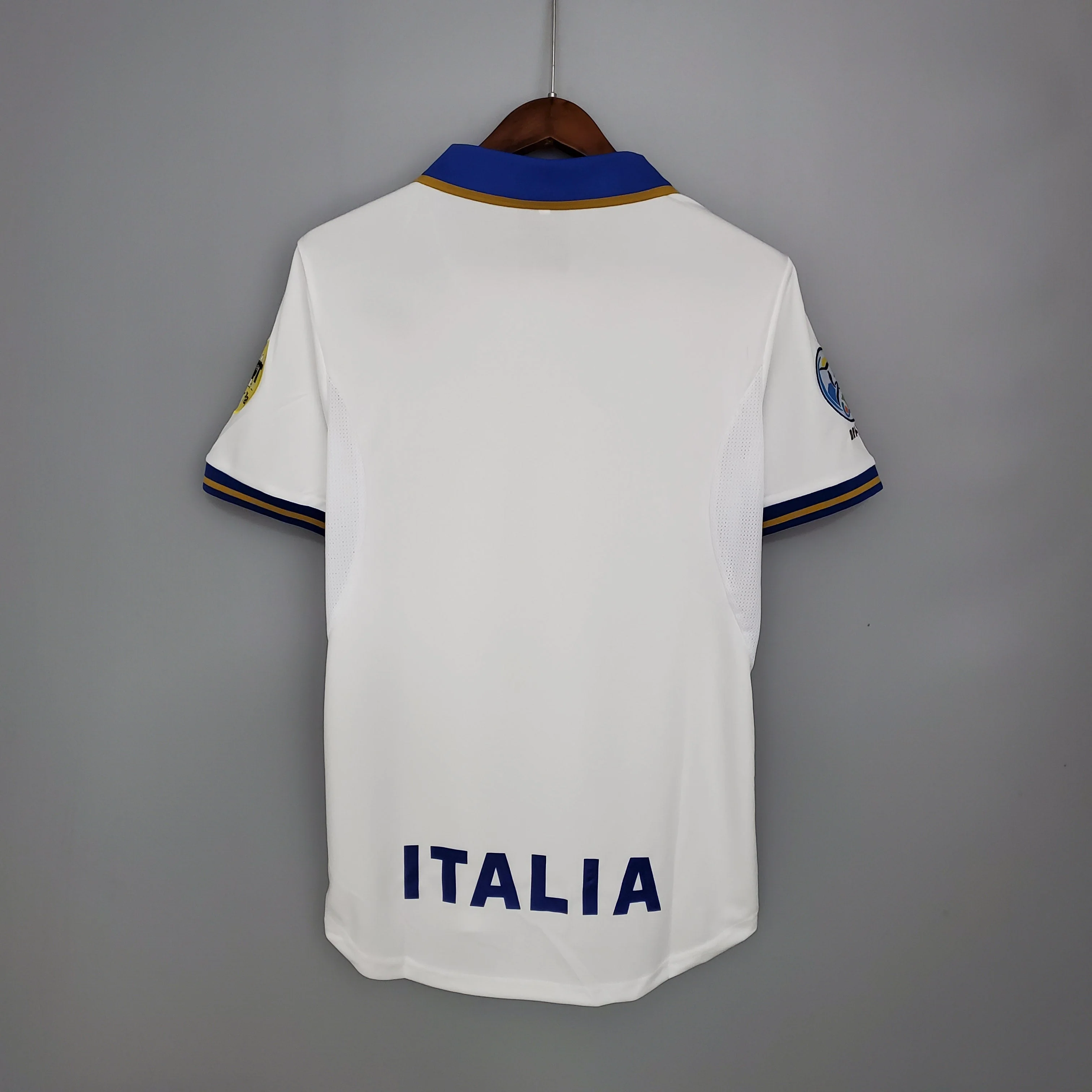 ITALY 1996 AWAY JERSEY