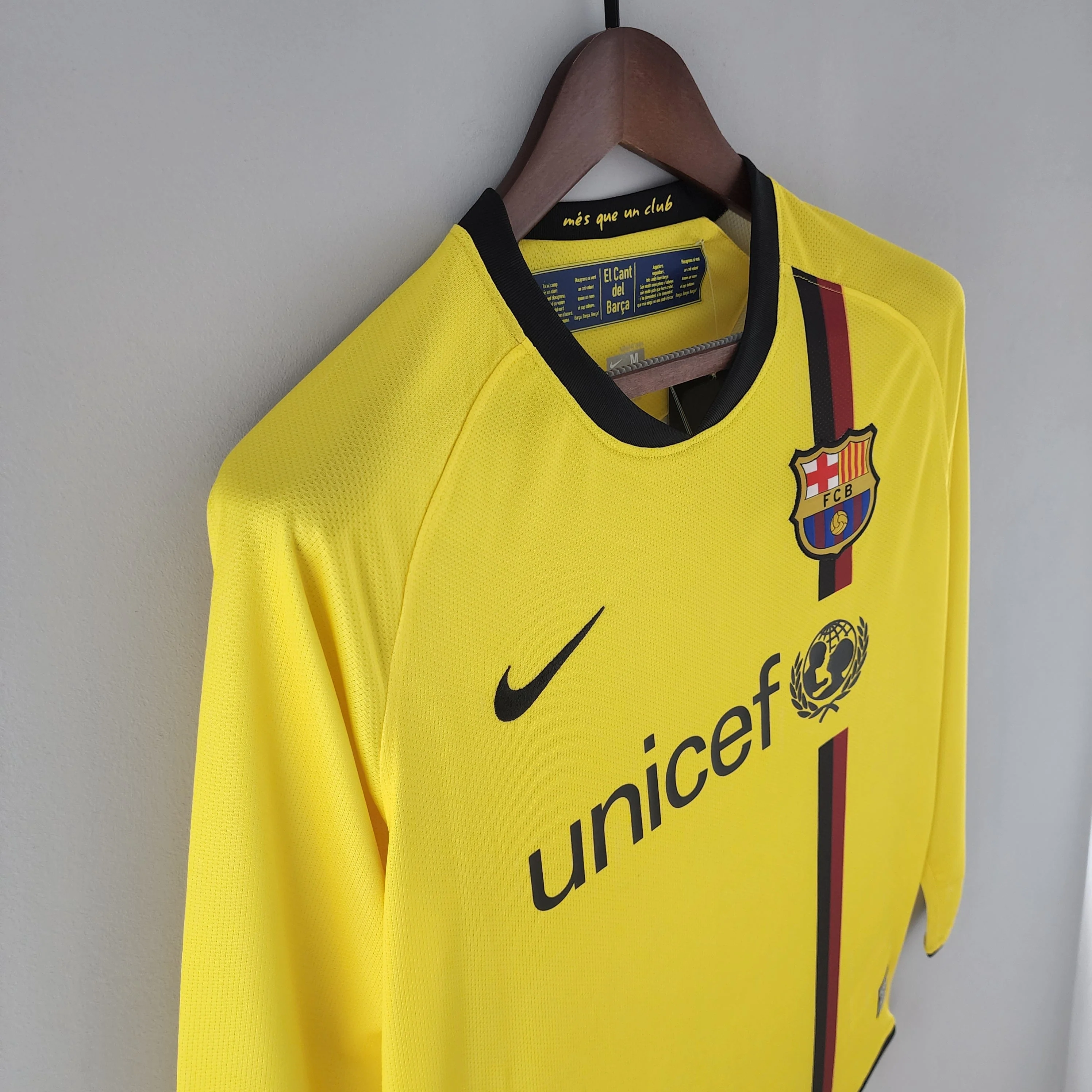 BARCELONA 2008 - 2009 AWAY JERSEY