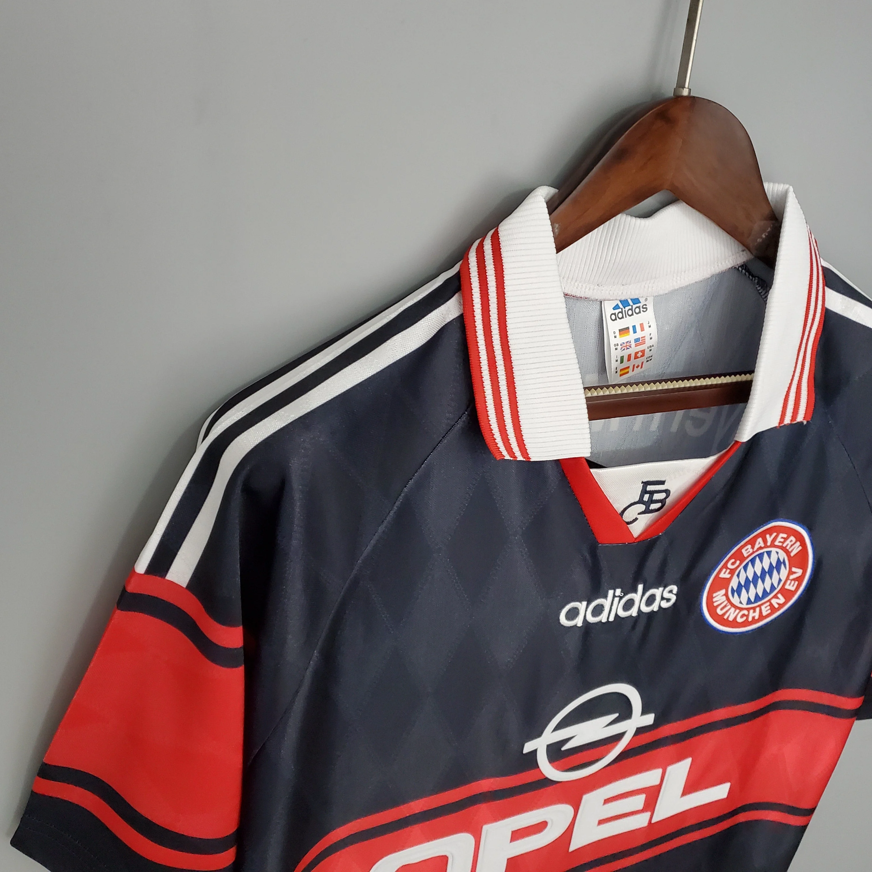 BAYERN MÜNCHEN 1998 - 1999 HOME JERSEY