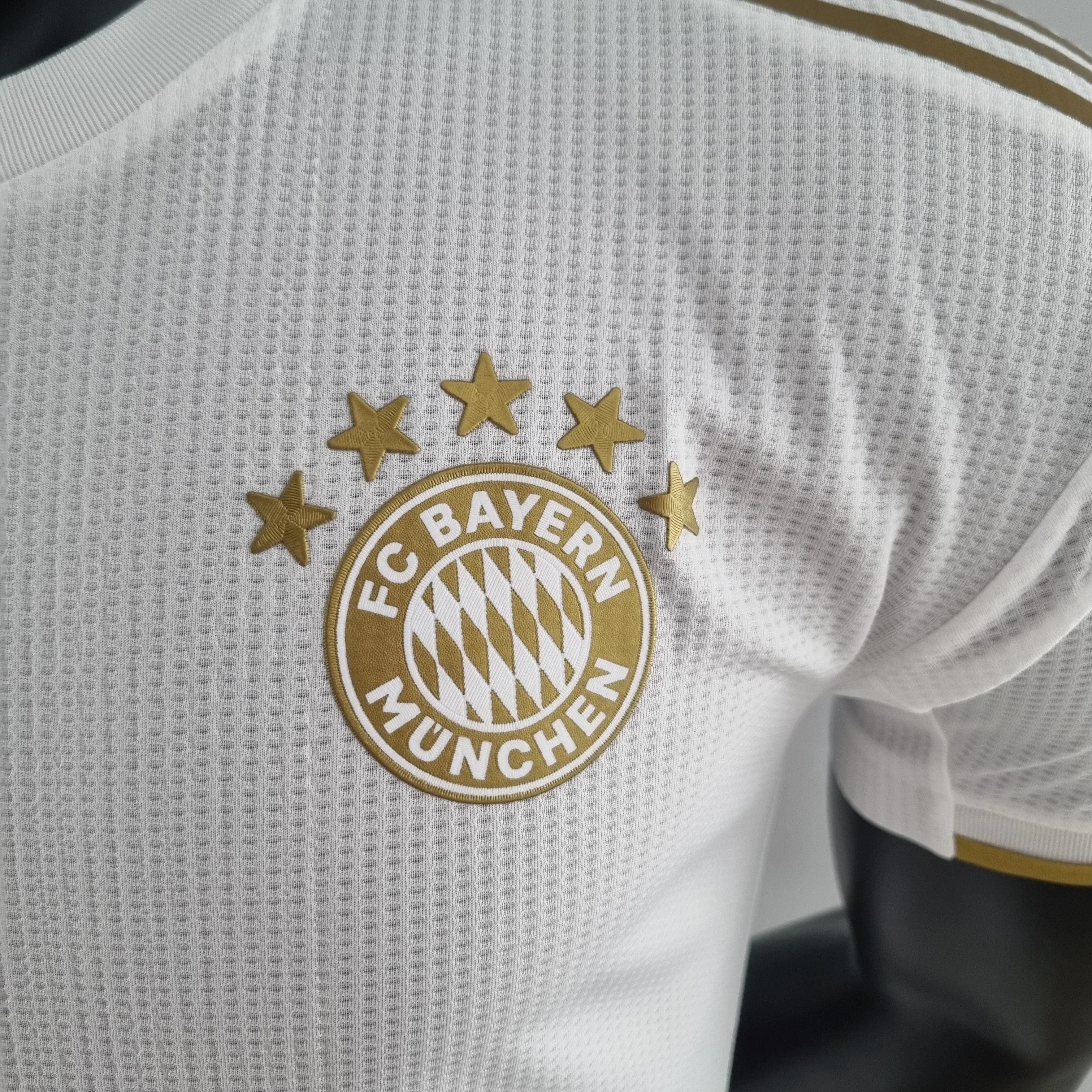 BAYERN MÜNCHEN 2022 - 2023 AWAY JERSEY