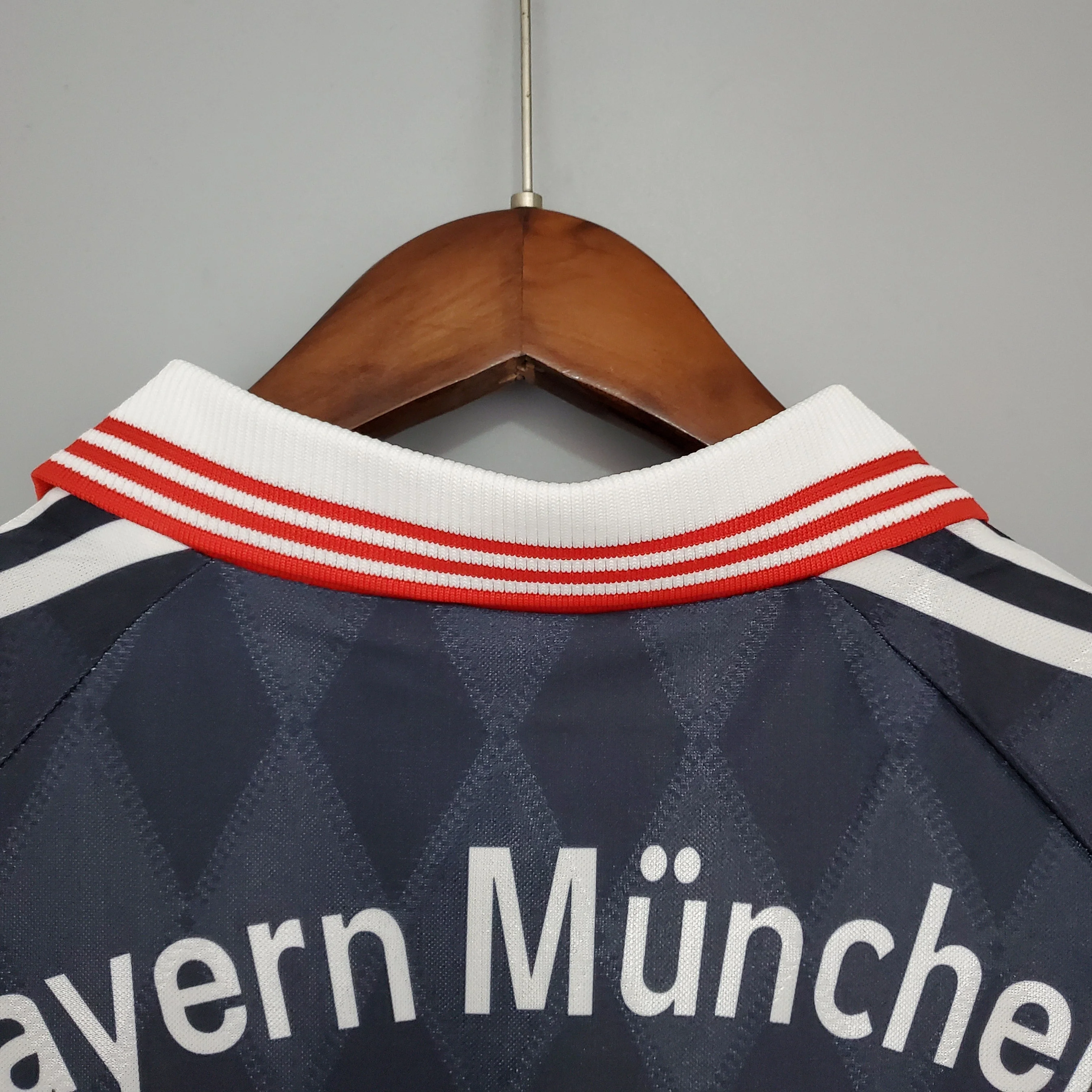 BAYERN MÜNCHEN 1998 - 1999 HOME JERSEY
