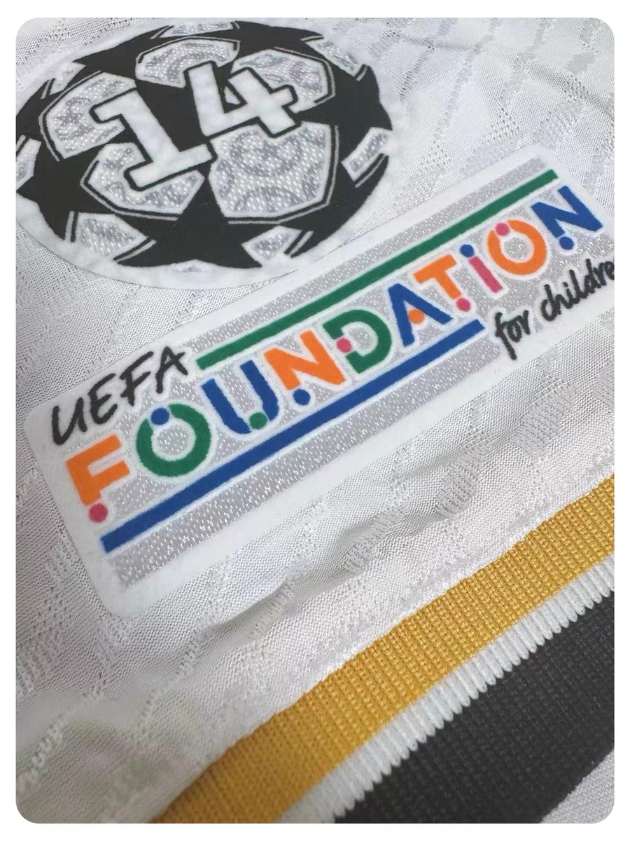 23-24 season Real Madrid home shirt No. 5 Bellingham signed the summer short-sleeved football shirt