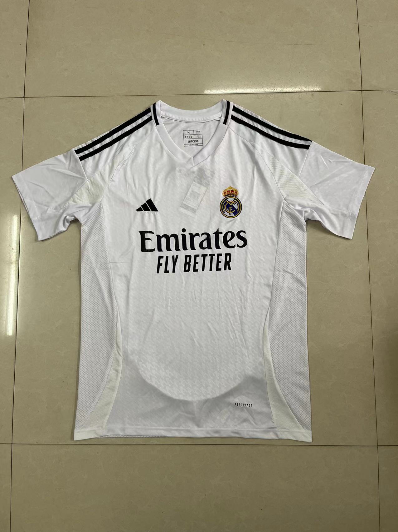 Real Madrid 24/25 at home