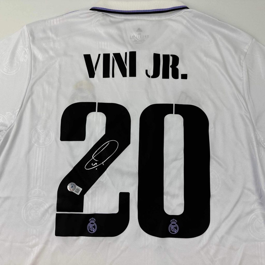 Printed signed Vinny Vinicius Jr. Real Madrid 2022-23 white jersey BAS COA