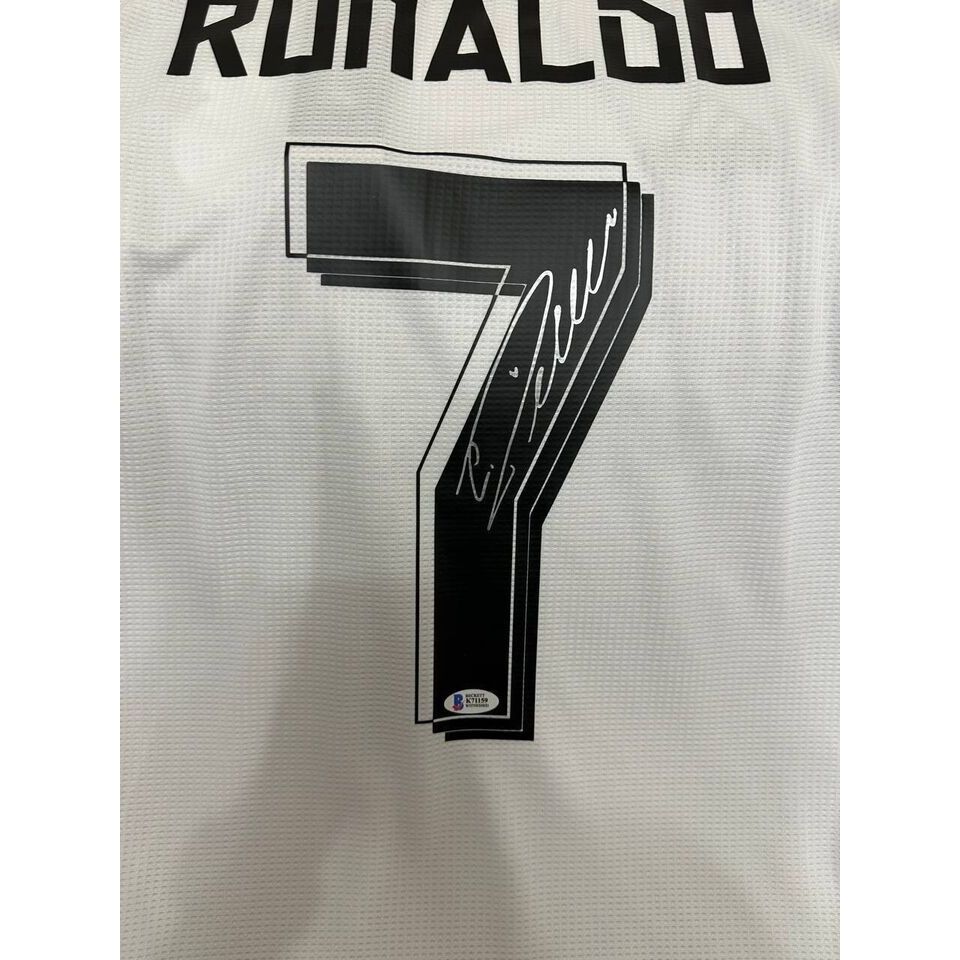 Jersey CRISTIANO RONALDO White Signed REAL MADRID BAS Authentication