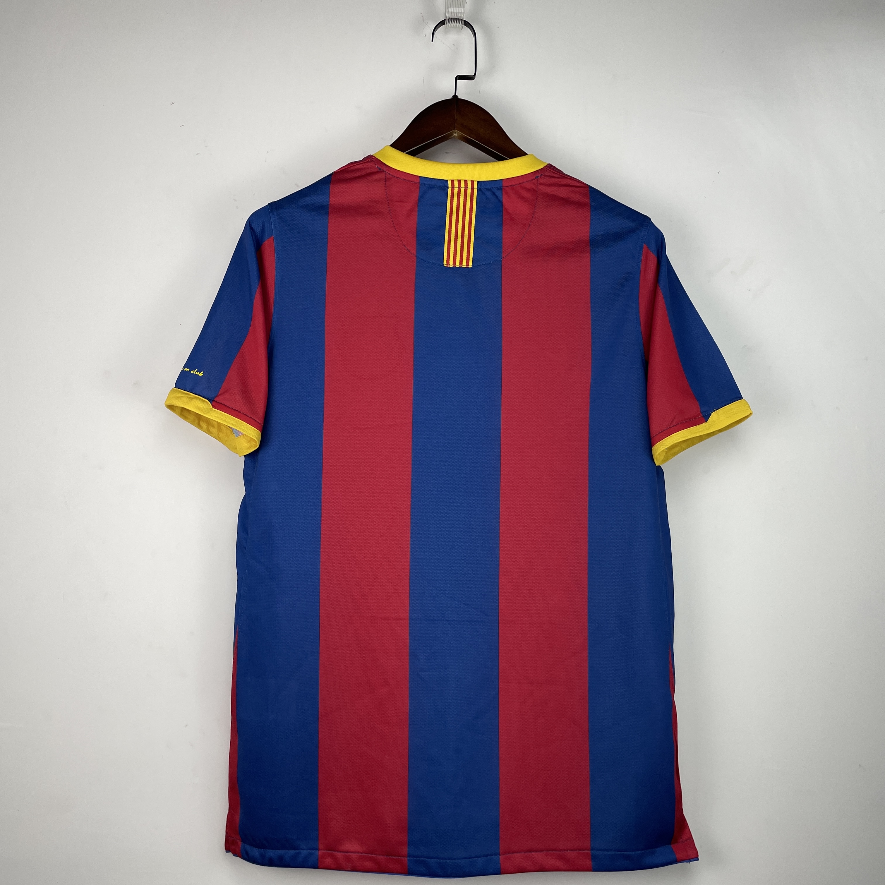 10-11 Bassey Main S-2XL