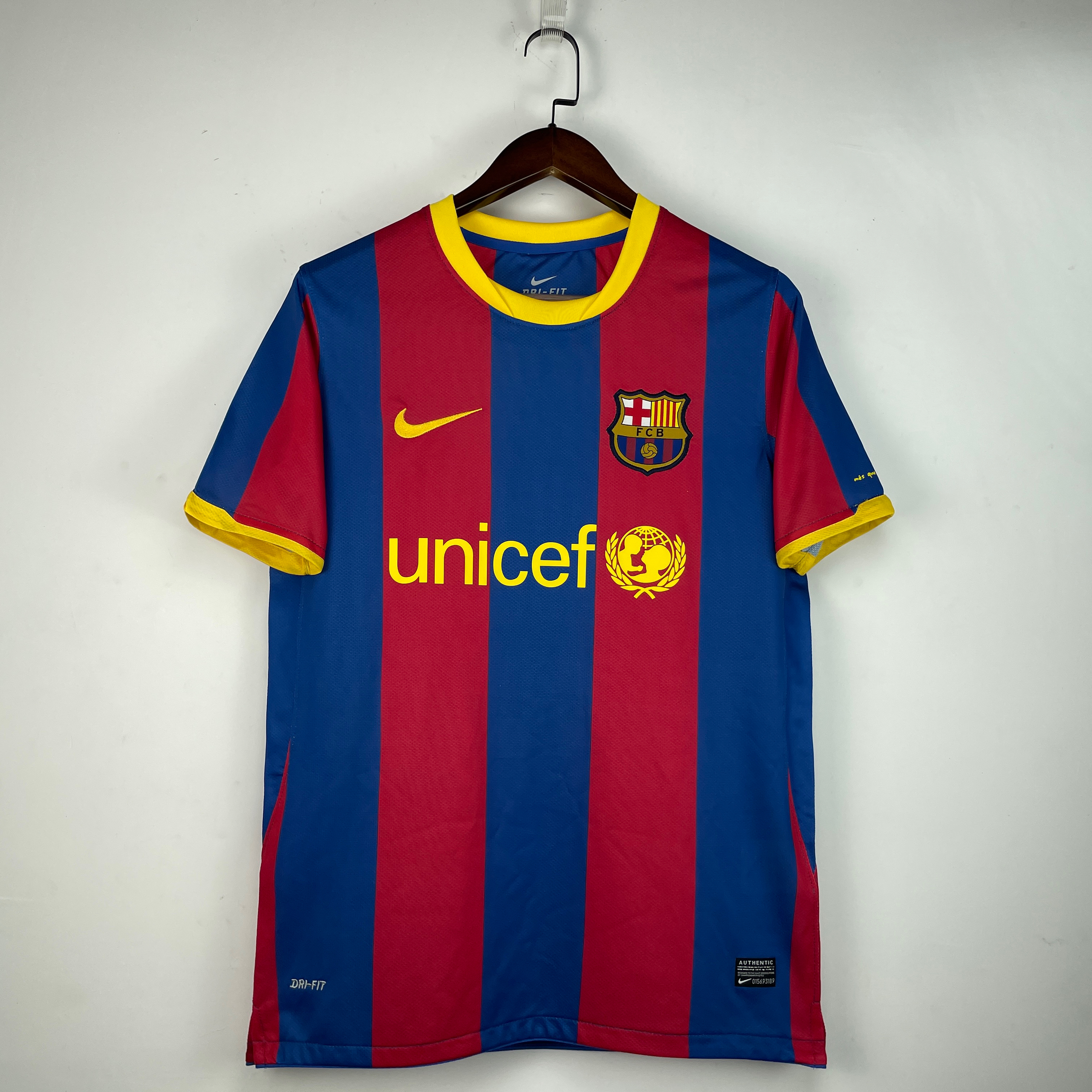 10-11 Bassey Main S-2XL