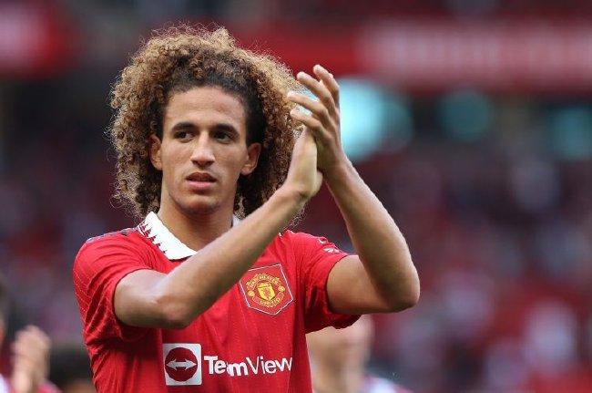 Romano: Burnley sign Manchester United youth midfielder Hannibal Da[weirushui]