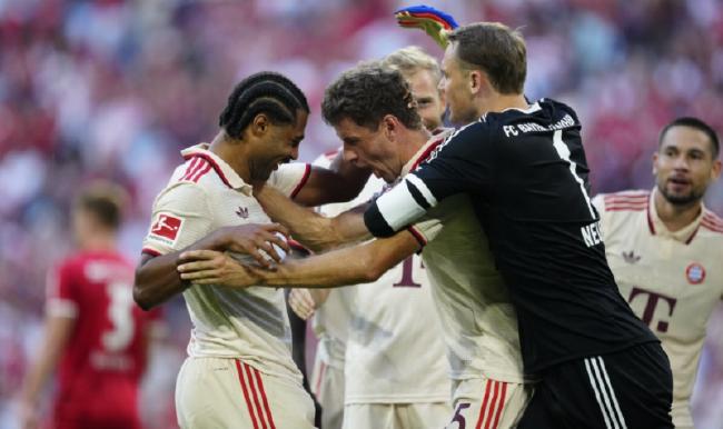 Bundesliga - Kane breaks record for Muller as Bayern 2-0 Freiburg[weirushui]