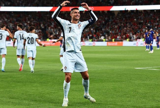 Europa League - Cristiano Ronaldo 900 goal milestone Portugal 2-1 Croatia[weirushui]