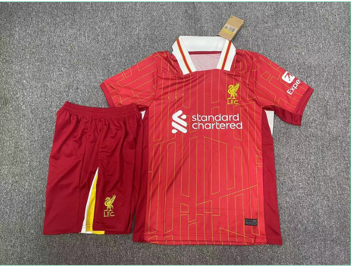 2425 Liverpool Home and away short-sleeved half-pull training kit for players