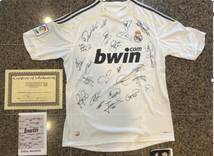 Real Madrid signed shirts for the 200910 season