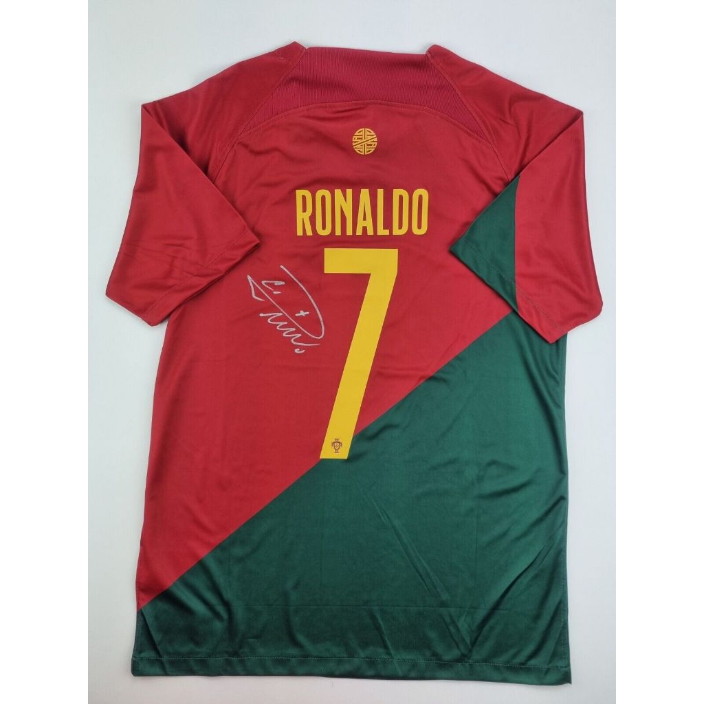 Cristiano Ronaldo CR7 jersey Portugal F.P.F. 2022-2023 Hand Signed by CR7 wCOA