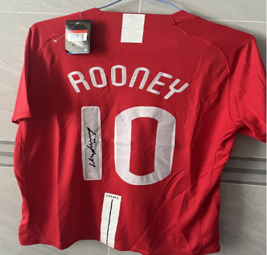 07-08 Manchester United No. 10 Signature Shirt