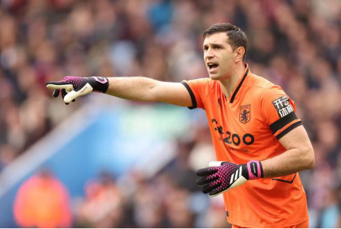 Mr. Big Picture! Big Martin has been clean in eight Premier League games this season and clean in three Champions League games(YAJING)