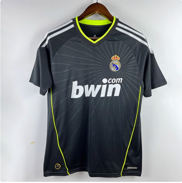 10-11 Real Madrid shirt Champions League edition No. 7 Cristiano Ronaldo 8 Kaka retro football shirt short sleeve away