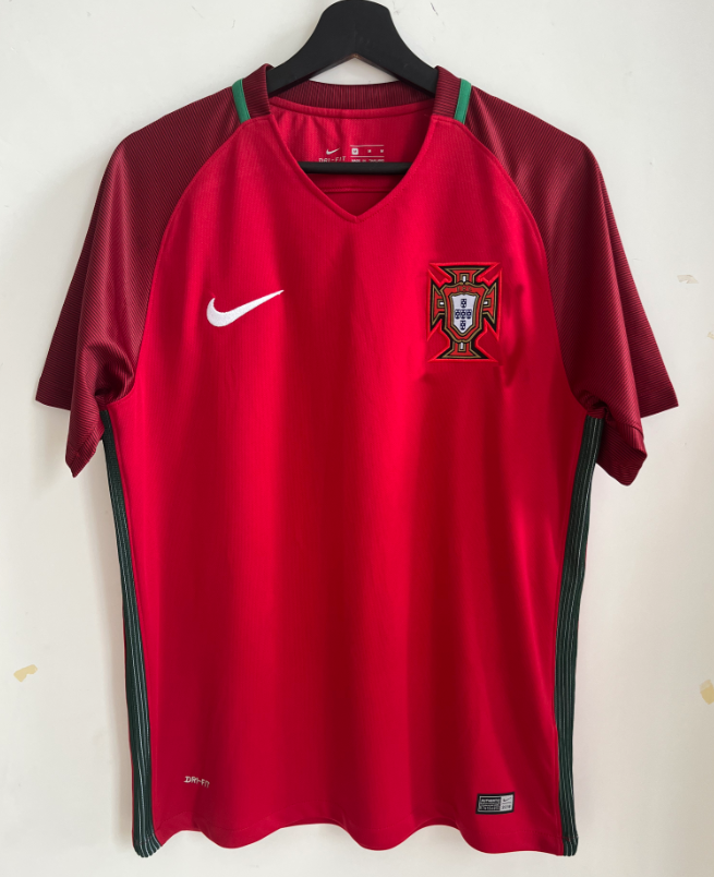 2016 European Cup Portugal home retro version jersey No. 7 C Luo short long sleeve football jersey