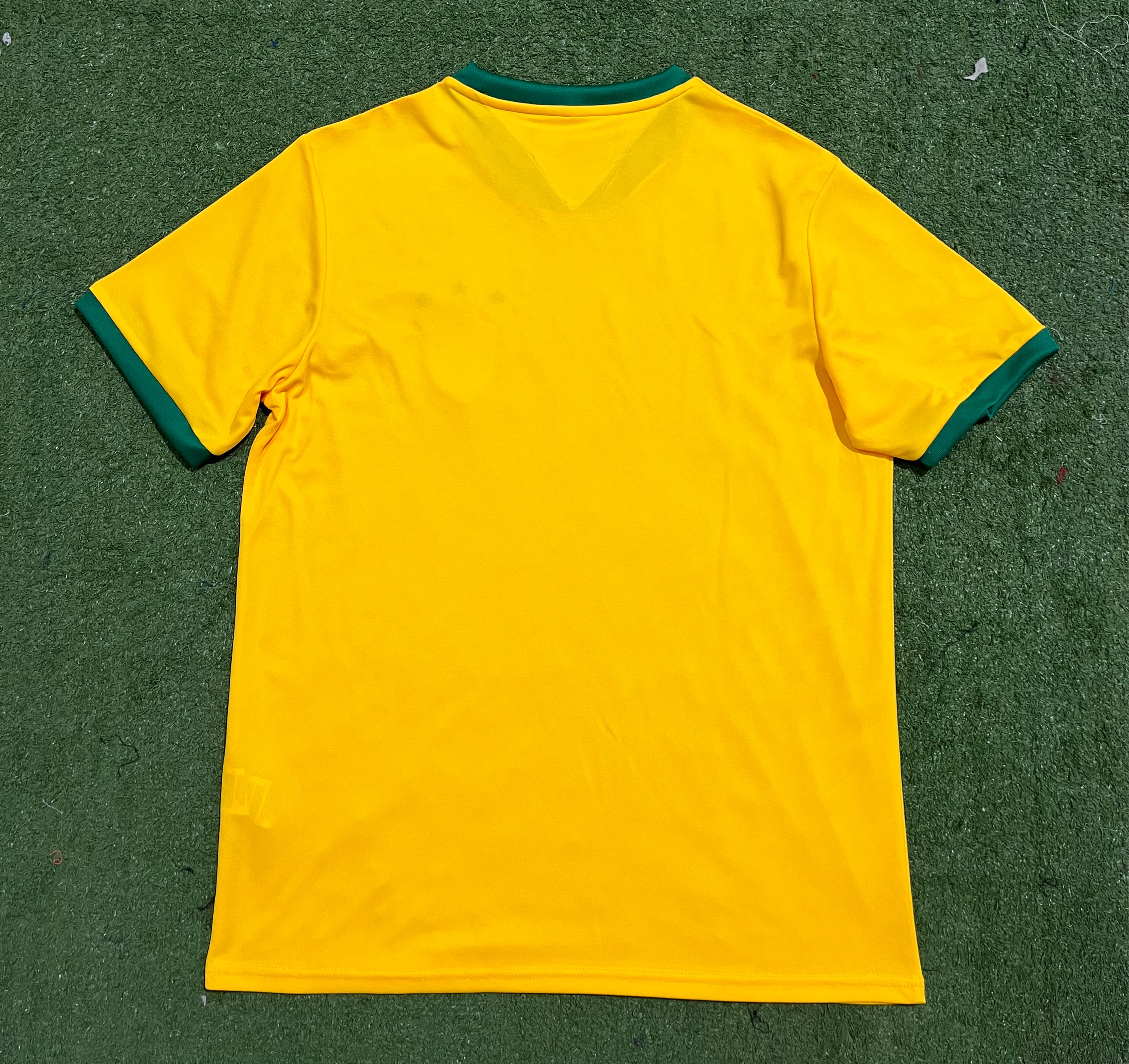 Brazil classic retro Brazil 70 jersey No. 10 Pele short-sleeved football clothes Xiao Luo engraved ancient style