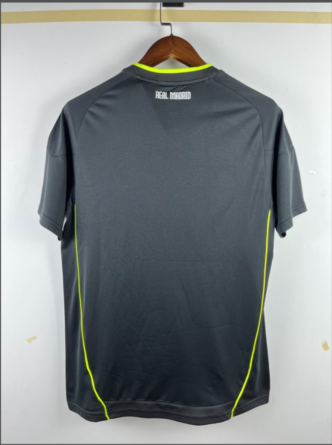 10-11 Real Madrid shirt Champions League edition No. 7 Cristiano Ronaldo 8 Kaka retro football shirt short sleeve away