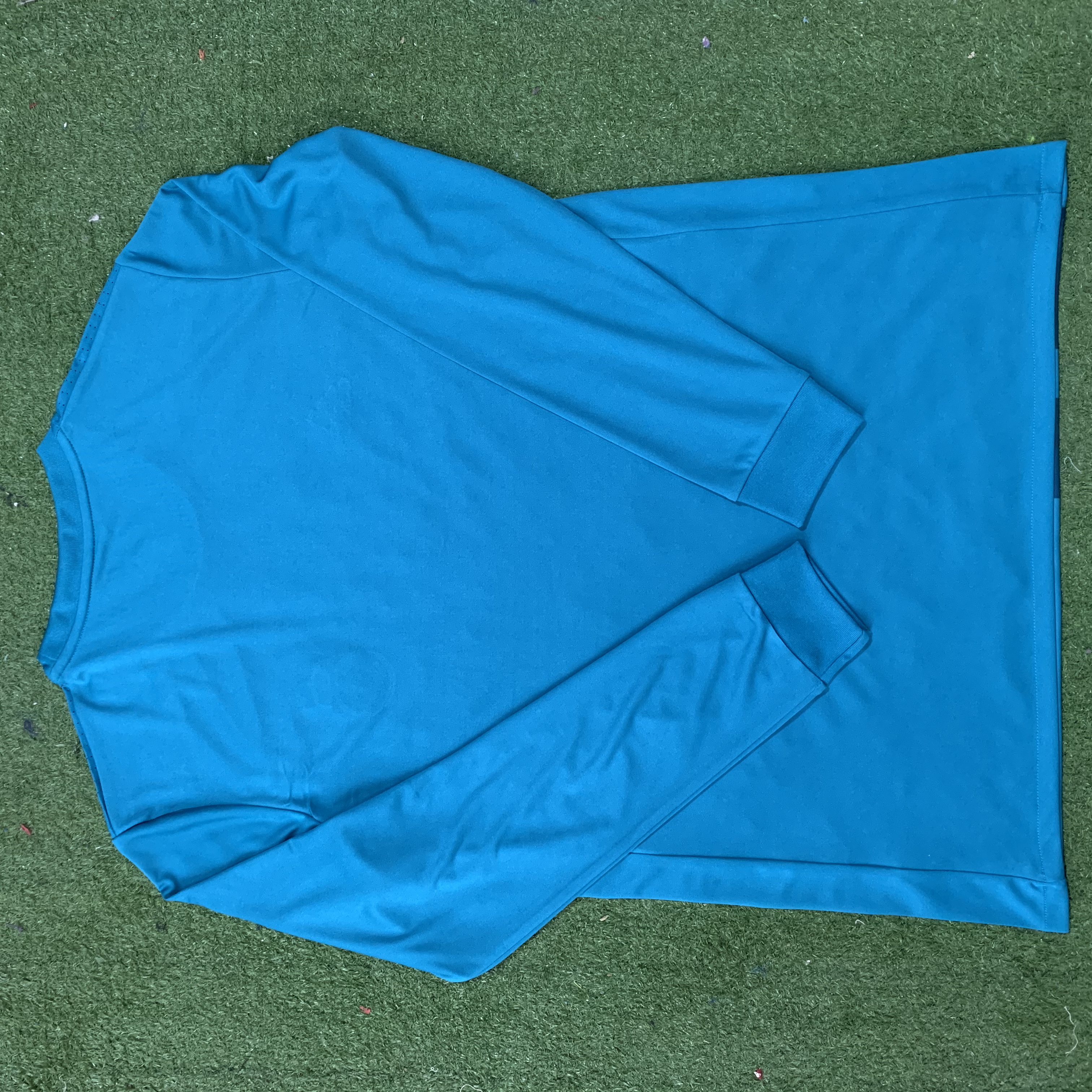 17-18 Real Madrid two away long sleeves/short sleeves + shorts