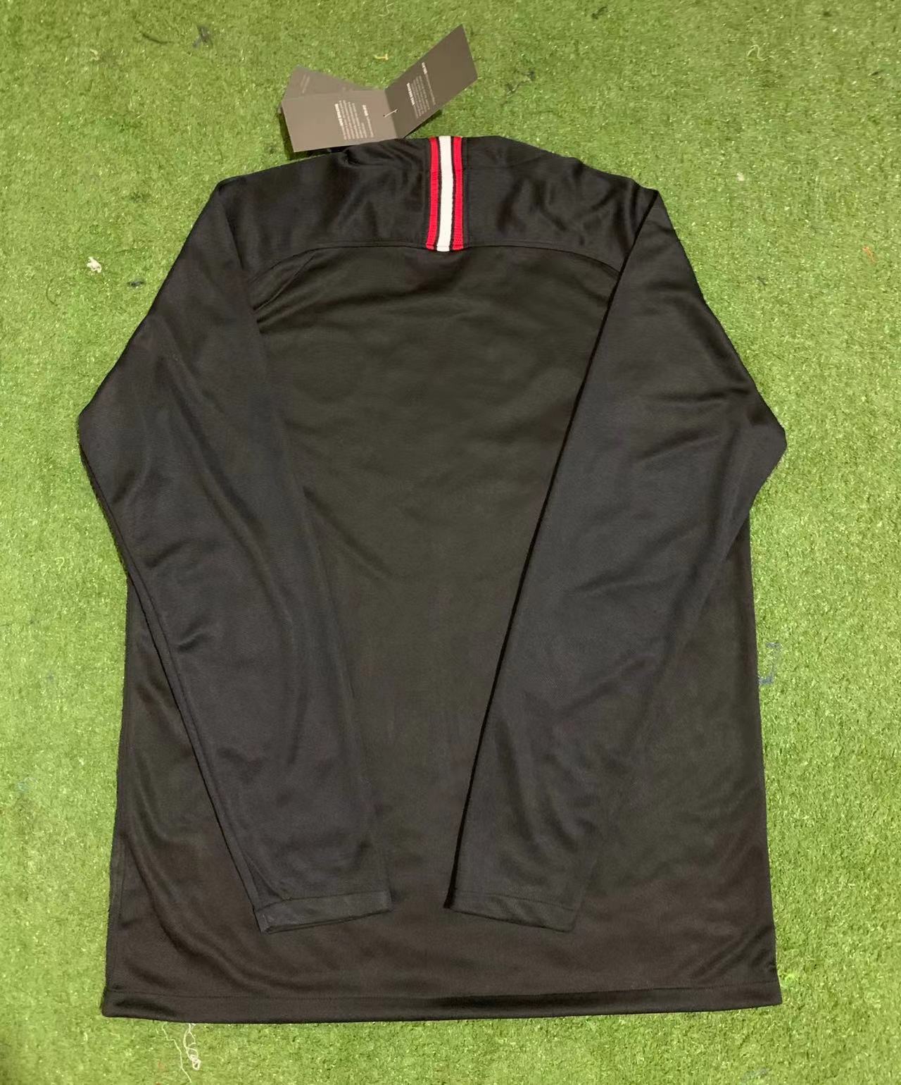 18-19 Paris Saint-Germain black and white long sleeves