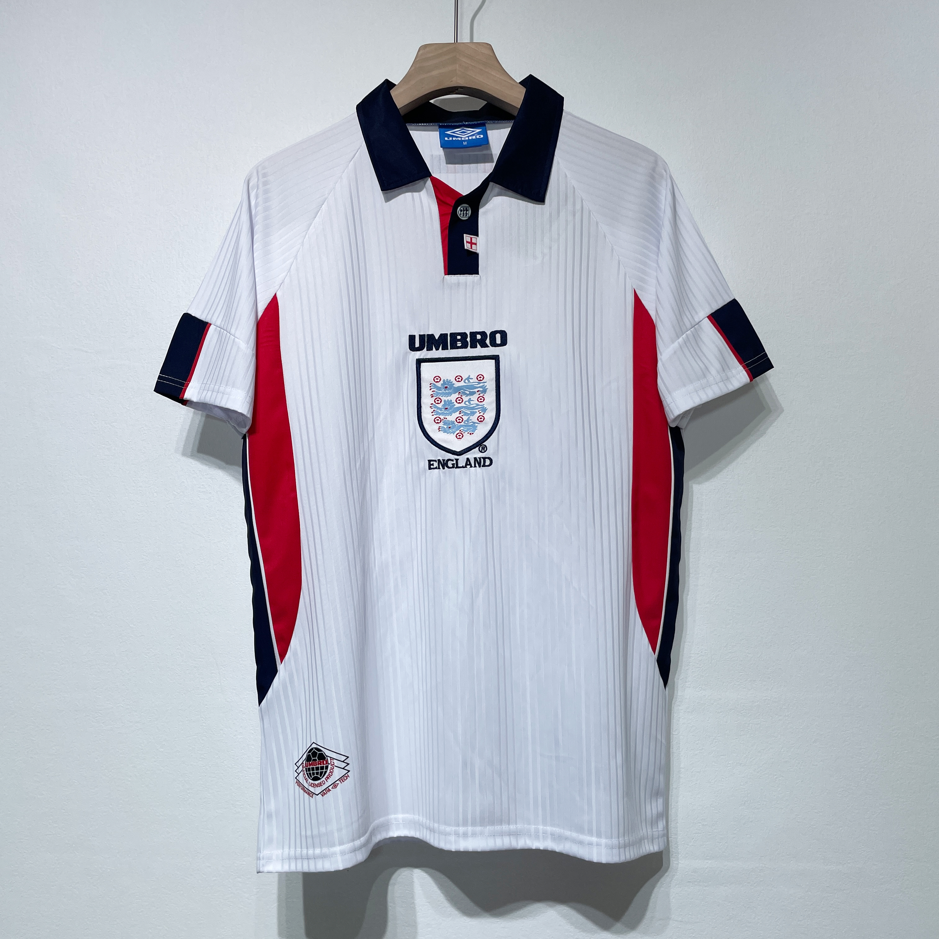 Vintage 1998 England Home No. 7 Beckham football jersey Wave shirt classic white