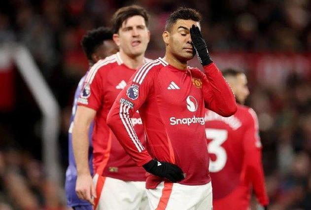 United did not sign relegation clauses with any of their players but did sign Champions League bonuses[weirushui]