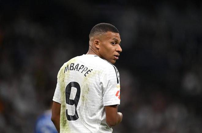 Relevo: Against Lapa There were people in the Real Madrid dressing room after the game who said Mbappe resembled Cristiano Ronaldo in the first half  [jiayu] 