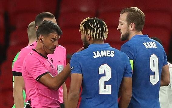 Second most popular in England! Chelsea man sent off Fan: Referee is blind[weiyuan]