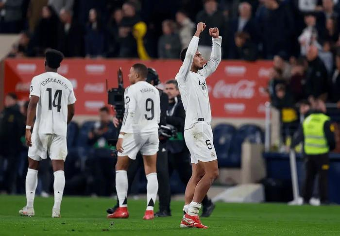 As: Real Madrid are optimistic that they can win the treble this season for the first time in 123 years [xueting]