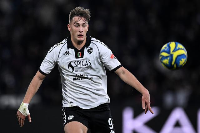 Italian media: F Esposito and Inter have renewed their contract until 2030, with an annual salary of just over 1 million euros [xueting]