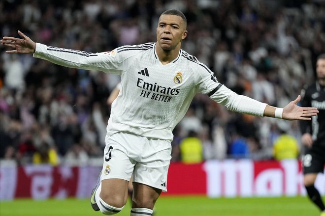 Master class! Mbappe running at high speed in the God level unloading + invincible picking the ball, too slippery  [jiayu] 