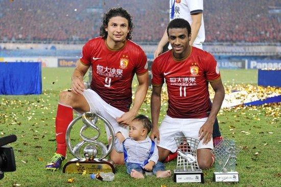 He is the witness of the golden era of Chinese football and the wave of naturalization[WEIRUSHUI]