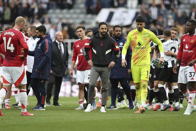 English Premier League Round of 32: Manchester United beat Newcastle 4-1 to record the lowest points total in league history  [jiayu] 