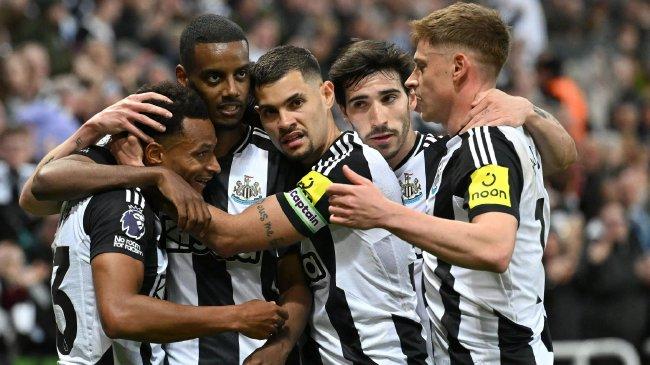 The Manchester United striker was unable to stop Newcastle United in the fourth as the Magpies won 2-1[yuyi]