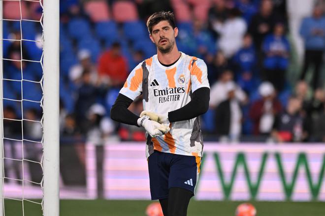 Spanish media: Real Madrid believes that Courtois is irreplaceable and is about to extend his contract for two years（haojie）