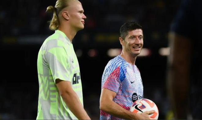 Top10 of the 24/25 European Golden Boot: Salah leads with 28 goals, followed closely by Mbappe and Lewandowski  [jiayu] 