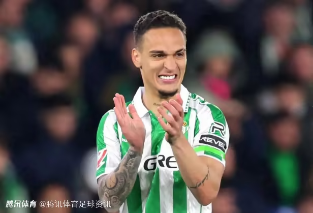 The battle for the top three in La Liga! It is reported that Atletico Madrid, Villarreal and Betis are competing for Antony. Manchester United has set a price tag of 50 million euros [xueting]