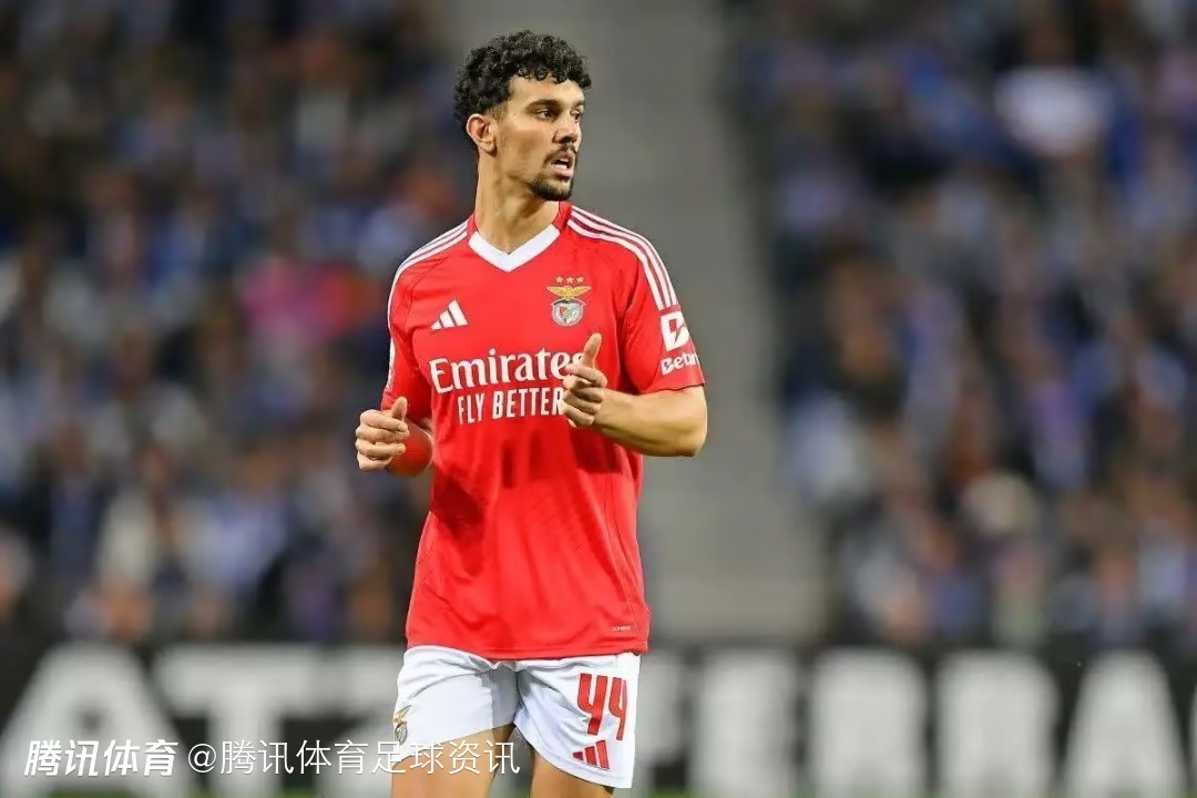 Bayern Munich has identified Araujo as a potential replacement for Kim Min-jae, with a release clause of approximately 80 million euros [xueting]