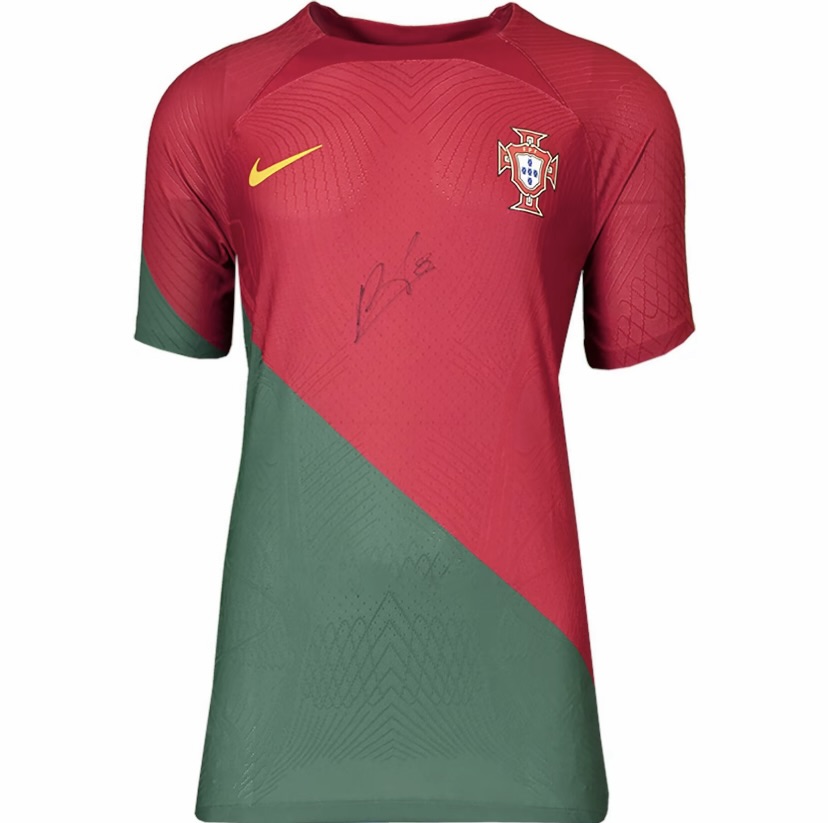 Bruno Fernandes Portugal National Team Autographed  2022-23 Home Jersey-Front Signed-Fanatics Authentic Certified-Soccer Memorabilia