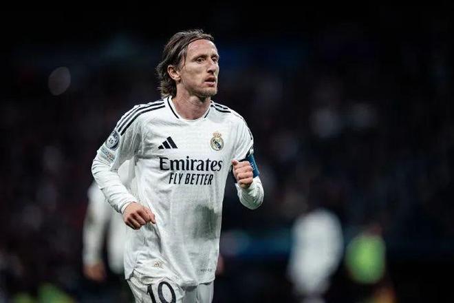 End his career with Real Madrid! Modric joins AC Milan | Cristiano Ronaldo | Club World Cup | AC Milan | Real Madrid | Champions League semi-final | Luca Modric | Ricardo Izecson dos Santos Rête